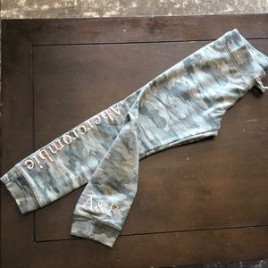 Abercrombie kids sweats, good, used condition.
